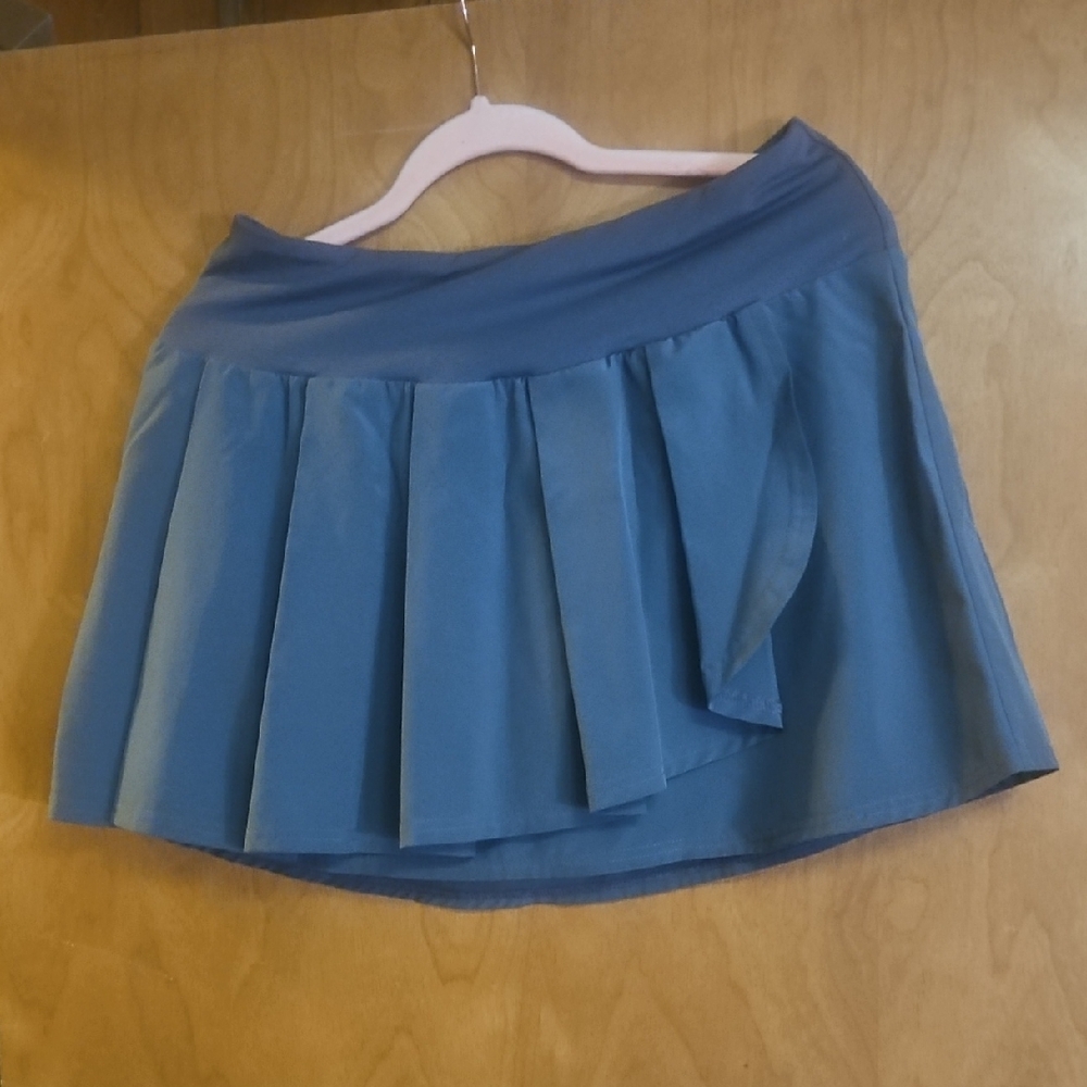 Xersion Slate Gray Pleated Skort